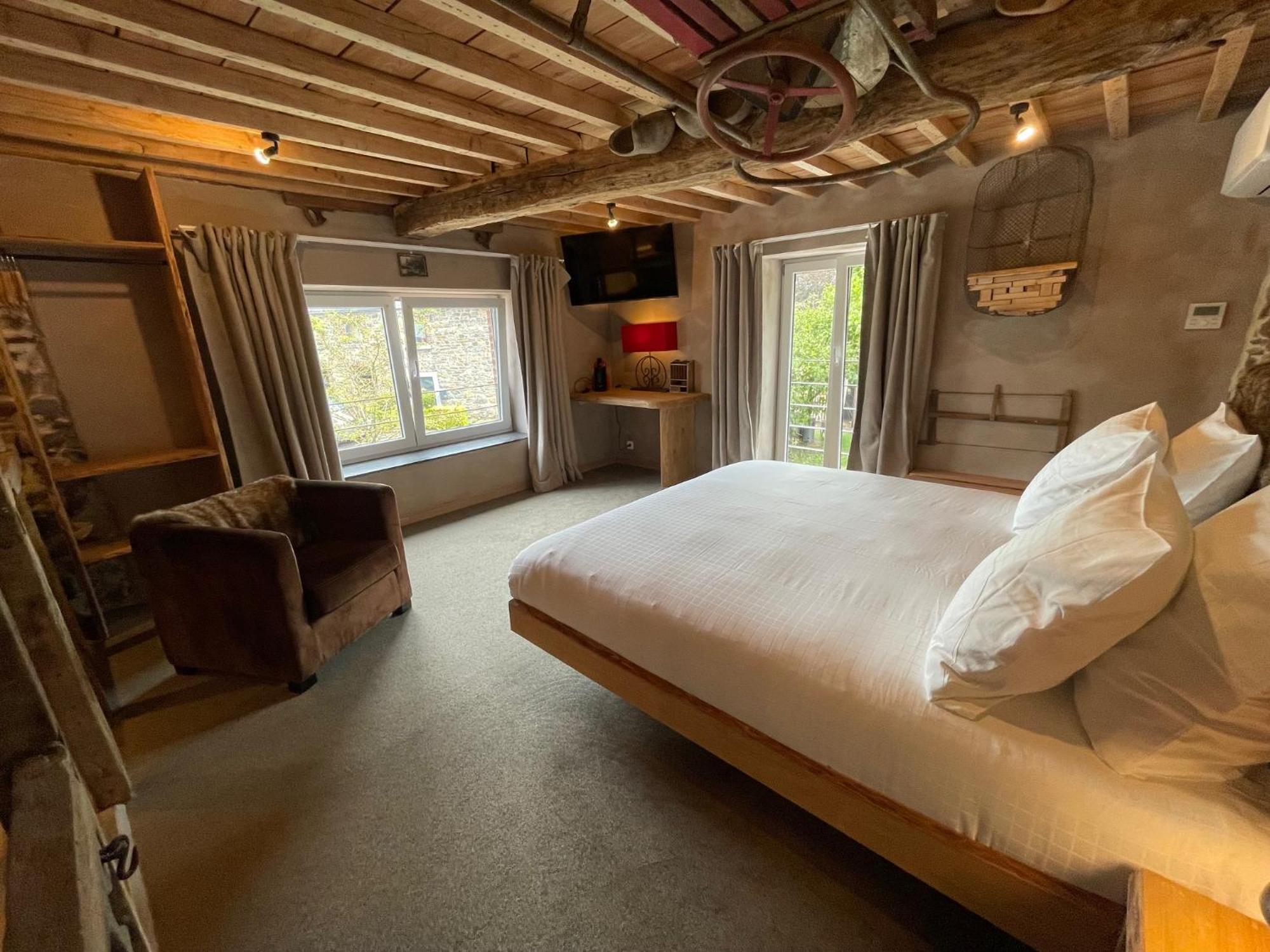 Les Chambres De Laurette Spa Eksteriør bilde