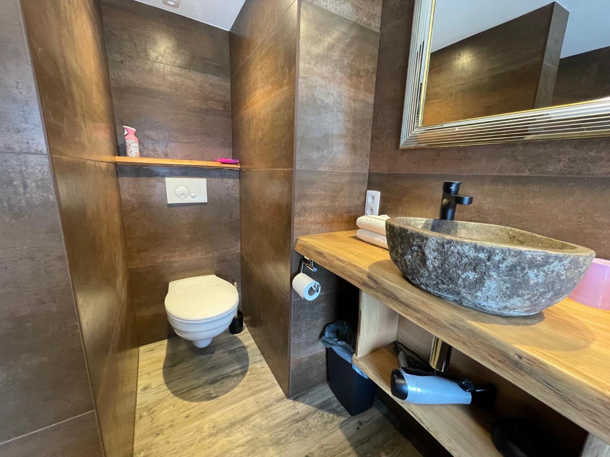 Les Chambres De Laurette Spa Eksteriør bilde